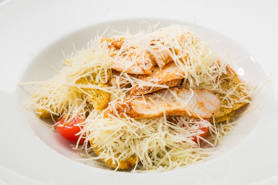 Цезарь с курицей