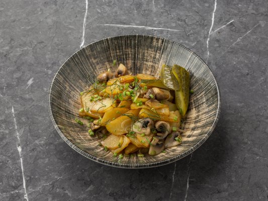 Жареный картофель с грибами
